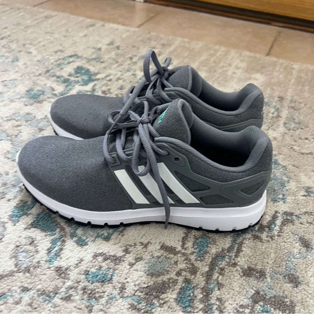 Woman’s Adidas energy cloud running sneakers size 9 - Picture 2 of 8